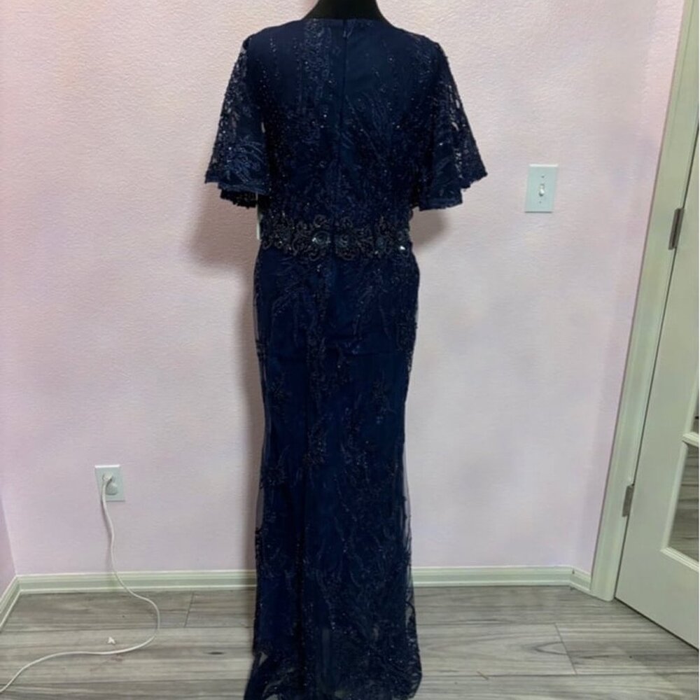 Women's Mac Duggal Gown, Size 10, Navy - Picture 5 of 5